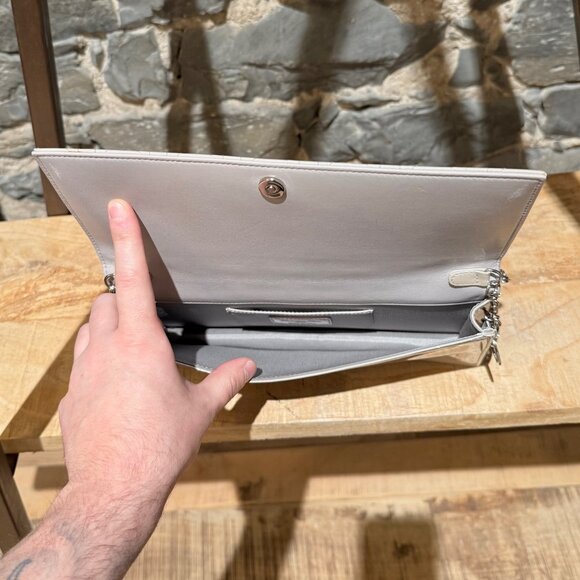 Christian Dior Pearl Grey Patent Cannage Chain Clutch - Picture 12 of 16